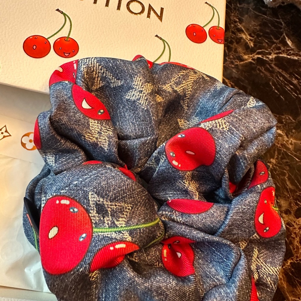 Louis Vuitton 2025 Murakami collab scrunchie